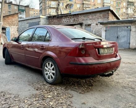 Красный Форд Мондео, объемом двигателя 2 л и пробегом 280 тыс. км за 1450 $, фото 2 на Automoto.ua