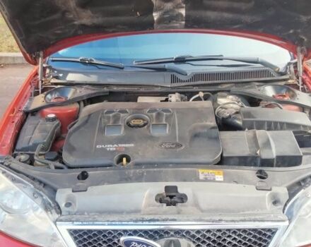 Красный Форд Мондео, объемом двигателя 2 л и пробегом 314 тыс. км за 3972 $, фото 6 на Automoto.ua