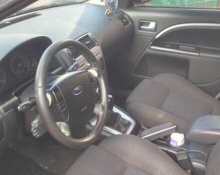 Красный Форд Мондео, объемом двигателя 2 л и пробегом 314 тыс. км за 3972 $, фото 10 на Automoto.ua