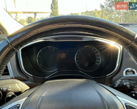 Красный Форд Мондео, объемом двигателя 2 л и пробегом 260 тыс. км за 12200 $, фото 16 на Automoto.ua
