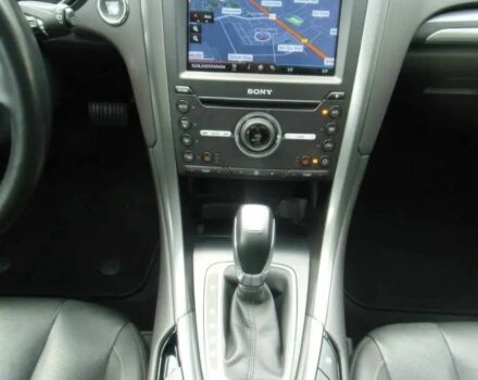 Красный Форд Мондео, объемом двигателя 2 л и пробегом 76 тыс. км за 6500 $, фото 8 на Automoto.ua