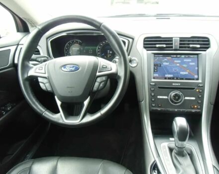 Красный Форд Мондео, объемом двигателя 2 л и пробегом 76 тыс. км за 6500 $, фото 5 на Automoto.ua