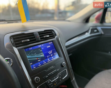 Червоний Форд Мондео, об'ємом двигуна 2 л та пробігом 68 тис. км за 18500 $, фото 14 на Automoto.ua