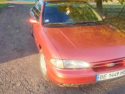 Красный Форд Мондео, объемом двигателя 2 л и пробегом 346 тыс. км за 2500 $, фото 1 на Automoto.ua