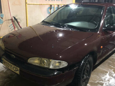 Червоний Форд Мондео, об'ємом двигуна 1.8 л та пробігом 250 тис. км за 590 $, фото 1 на Automoto.ua