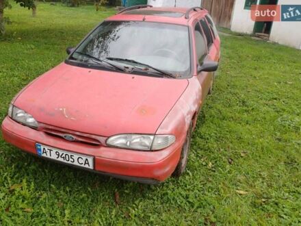 Форд Мондео 1994 в Калуше на Automoto.ua Красный Форд Мондео, объемом двигателя 1.8 л и пробегом 430 тыс. км за 900 $, фото 1 на Automoto.ua