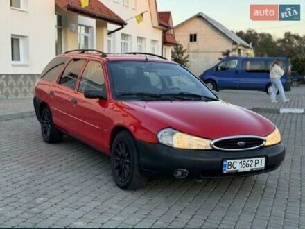 Красный Форд Мондео, объемом двигателя 1.8 л и пробегом 350 тыс. км за 1700 $, фото 1 на Automoto.ua