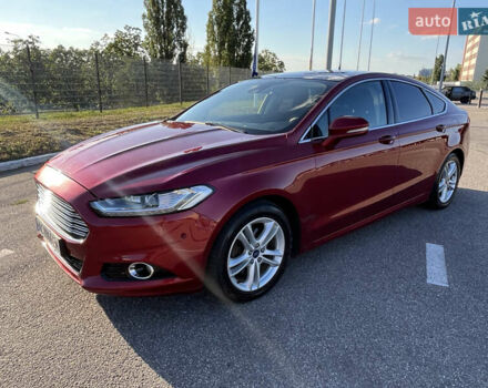 Червоний Форд Мондео, об'ємом двигуна 2 л та пробігом 260 тис. км за 12200 $, фото 1 на Automoto.ua