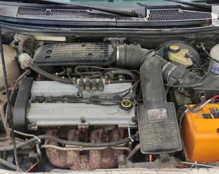 Форд Мондео, об'ємом двигуна 1.6 л та пробігом 245 тис. км за 1300 $, фото 11 на Automoto.ua