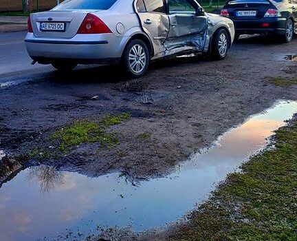 Форд Мондео, объемом двигателя 1.8 л и пробегом 0 тыс. км за 1300 $, фото 7 на Automoto.ua