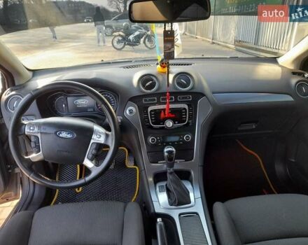 Форд Мондео, об'ємом двигуна 2 л та пробігом 190 тис. км за 7000 $, фото 7 на Automoto.ua