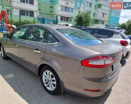 Форд Мондео, объемом двигателя 2 л и пробегом 104 тыс. км за 10000 $, фото 3 на Automoto.ua