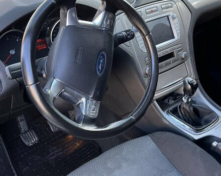 Форд Мондео, об'ємом двигуна 2 л та пробігом 300 тис. км за 6300 $, фото 3 на Automoto.ua