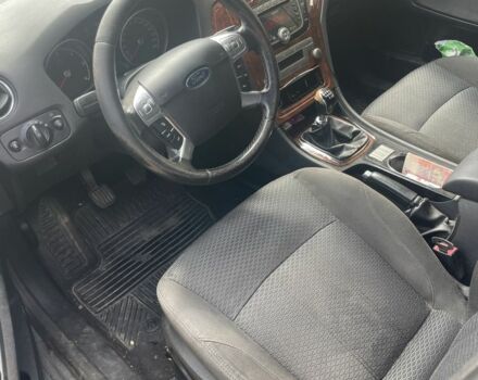 Форд Мондео, объемом двигателя 2 л и пробегом 400 тыс. км за 4500 $, фото 4 на Automoto.ua