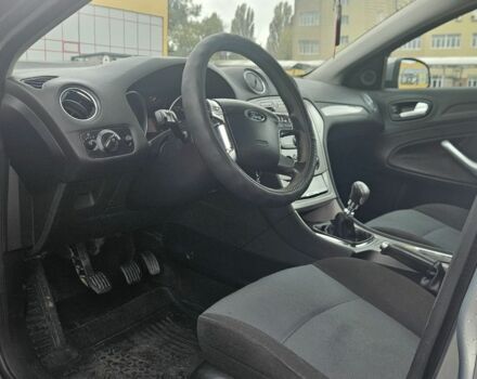 Форд Мондео, объемом двигателя 2 л и пробегом 425 тыс. км за 2757 $, фото 18 на Automoto.ua