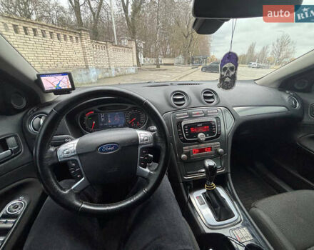 Форд Мондео, объемом двигателя 2 л и пробегом 291 тыс. км за 5900 $, фото 7 на Automoto.ua