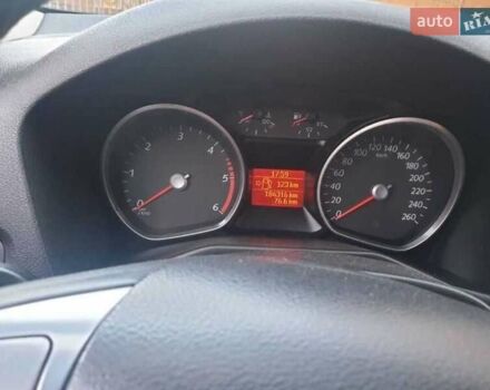 Форд Мондео, объемом двигателя 2 л и пробегом 186 тыс. км за 5700 $, фото 8 на Automoto.ua