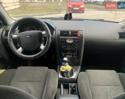 Форд Мондео, объемом двигателя 1.8 л и пробегом 300 тыс. км за 4200 $, фото 6 на Automoto.ua