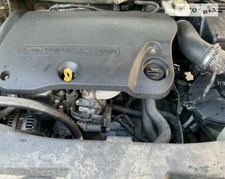 Форд Мондео, об'ємом двигуна 2.2 л та пробігом 225 тис. км за 8100 $, фото 5 на Automoto.ua