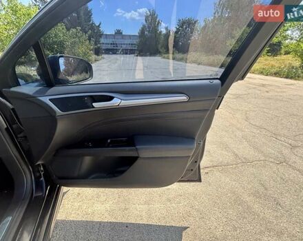 Форд Мондео, объемом двигателя 2 л и пробегом 196 тыс. км за 16000 $, фото 4 на Automoto.ua