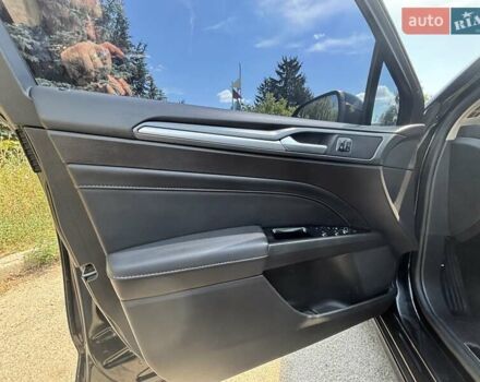 Форд Мондео, объемом двигателя 2 л и пробегом 196 тыс. км за 16000 $, фото 13 на Automoto.ua