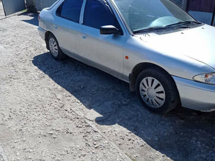 Форд Мондео 1994 у Тернополе на Automoto.ua Форд Мондео, об'ємом двигуна 1.8 л та пробігом 370 тис. км за 1750 $, фото 1 на Automoto.ua