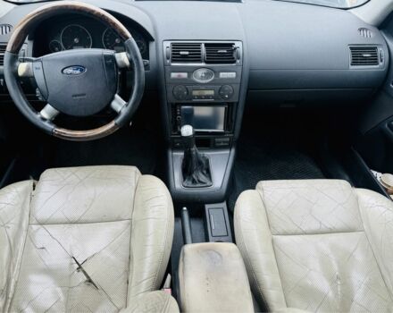 Желтый Форд Мондео, объемом двигателя 2 л и пробегом 390 тыс. км за 1999 $, фото 7 на Automoto.ua