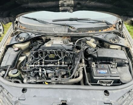 Желтый Форд Мондео, объемом двигателя 2 л и пробегом 390 тыс. км за 1999 $, фото 6 на Automoto.ua