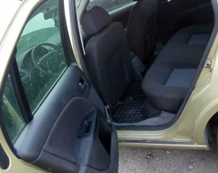 Желтый Форд Мондео, объемом двигателя 1.8 л и пробегом 126 тыс. км за 5250 $, фото 5 на Automoto.ua