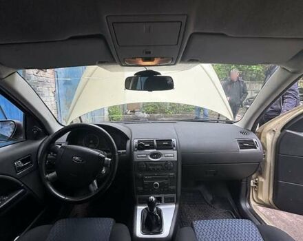 Желтый Форд Мондео, объемом двигателя 0 л и пробегом 249 тыс. км за 3200 $, фото 3 на Automoto.ua