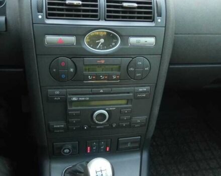 Желтый Форд Мондео, объемом двигателя 1.8 л и пробегом 126 тыс. км за 5250 $, фото 8 на Automoto.ua