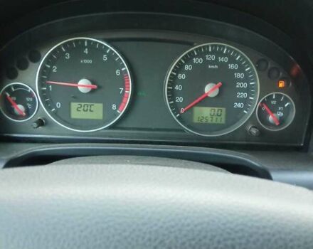 Желтый Форд Мондео, объемом двигателя 1.8 л и пробегом 126 тыс. км за 5250 $, фото 9 на Automoto.ua