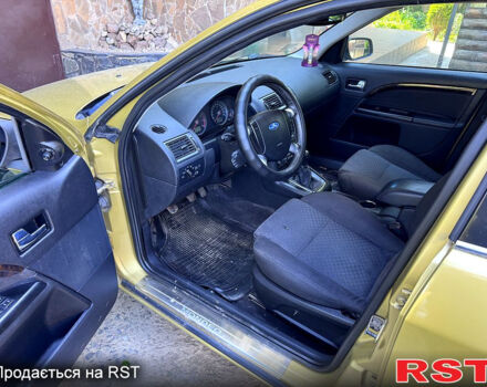 Жовтий Форд Мондео, об'ємом двигуна 1.8 л та пробігом 300 тис. км за 3000 $, фото 6 на Automoto.ua