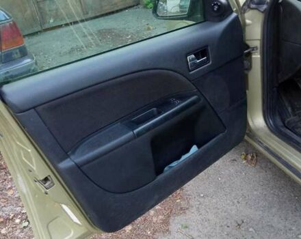 Желтый Форд Мондео, объемом двигателя 1.8 л и пробегом 126 тыс. км за 5250 $, фото 7 на Automoto.ua