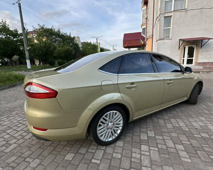 Желтый Форд Мондео, объемом двигателя 1.8 л и пробегом 239 тыс. км за 7300 $, фото 10 на Automoto.ua