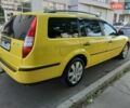 Желтый Форд Мондео, объемом двигателя 2.5 л и пробегом 430 тыс. км за 4100 $, фото 1 на Automoto.ua