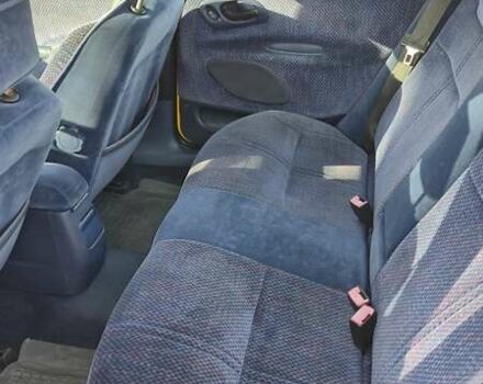 Жовтий Форд Мондео, об'ємом двигуна 2 л та пробігом 1 тис. км за 1700 $, фото 7 на Automoto.ua