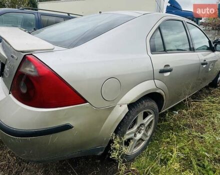 Желтый Форд Мондео, объемом двигателя 2 л и пробегом 390 тыс. км за 1999 $, фото 5 на Automoto.ua