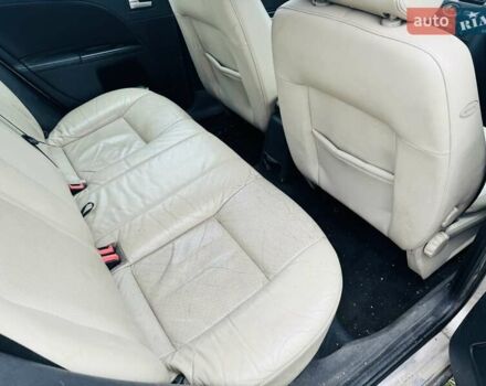 Желтый Форд Мондео, объемом двигателя 2 л и пробегом 390 тыс. км за 1999 $, фото 11 на Automoto.ua