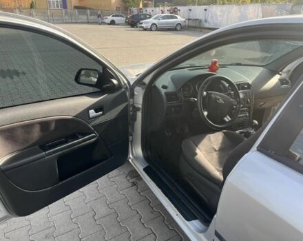 Серый Форд Мондео, объемом двигателя 0 л и пробегом 380 тыс. км за 2700 $, фото 1 на Automoto.ua