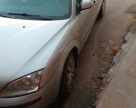 Серый Форд Мондео, объемом двигателя 1.8 л и пробегом 180 тыс. км за 3700 $, фото 6 на Automoto.ua