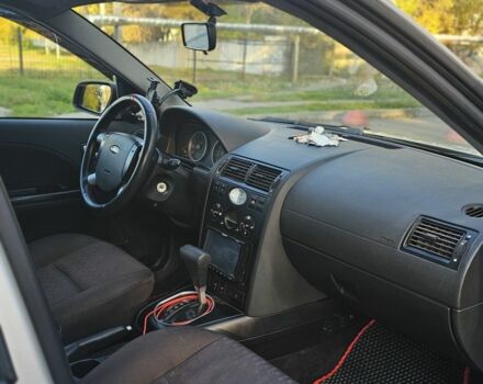 Серый Форд Мондео, объемом двигателя 2 л и пробегом 260 тыс. км за 3500 $, фото 4 на Automoto.ua