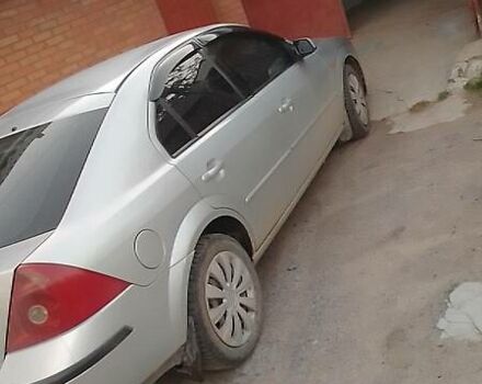 Серый Форд Мондео, объемом двигателя 1.8 л и пробегом 180 тыс. км за 3700 $, фото 1 на Automoto.ua