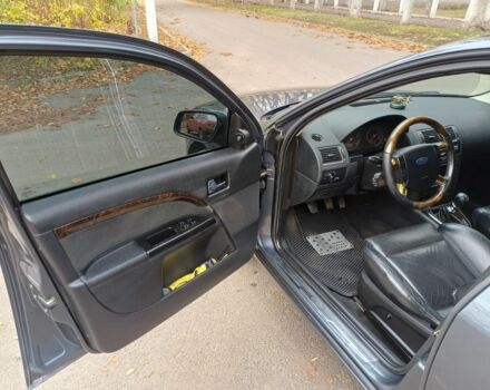 Сірий Форд Мондео, об'ємом двигуна 2.2 л та пробігом 271 тис. км за 3700 $, фото 10 на Automoto.ua