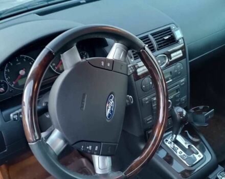 Серый Форд Мондео, объемом двигателя 2.5 л и пробегом 74 тыс. км за 4072 $, фото 11 на Automoto.ua