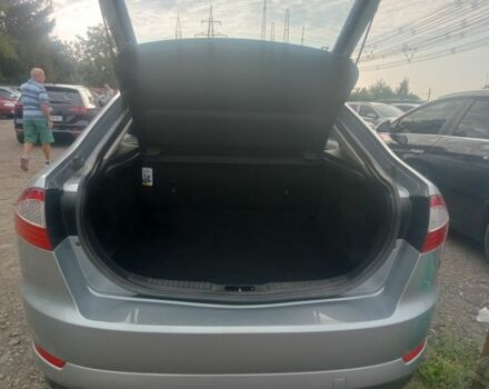 Серый Форд Мондео, объемом двигателя 1.8 л и пробегом 292 тыс. км за 7200 $, фото 6 на Automoto.ua