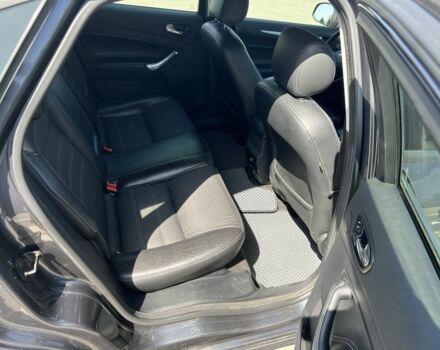 Серый Форд Мондео, объемом двигателя 2 л и пробегом 302 тыс. км за 5300 $, фото 6 на Automoto.ua