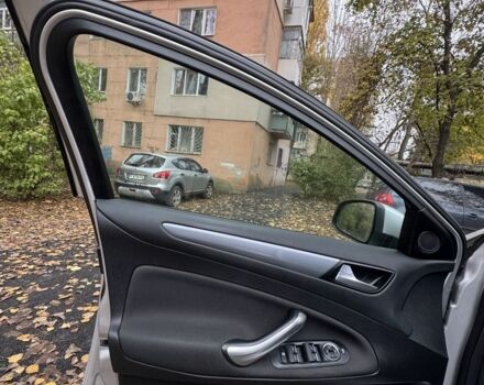 Серый Форд Мондео, объемом двигателя 2 л и пробегом 322 тыс. км за 4200 $, фото 16 на Automoto.ua