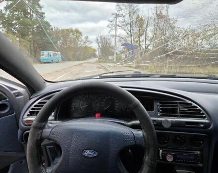 Серый Форд Мондео, объемом двигателя 1.8 л и пробегом 333 тыс. км за 750 $, фото 6 на Automoto.ua