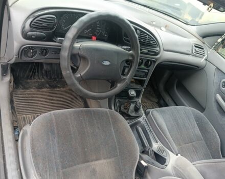 Серый Форд Мондео, объемом двигателя 2 л и пробегом 2 тыс. км за 1200 $, фото 3 на Automoto.ua